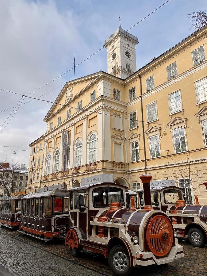 Apartments On Rynok Square Lviv Exterior foto